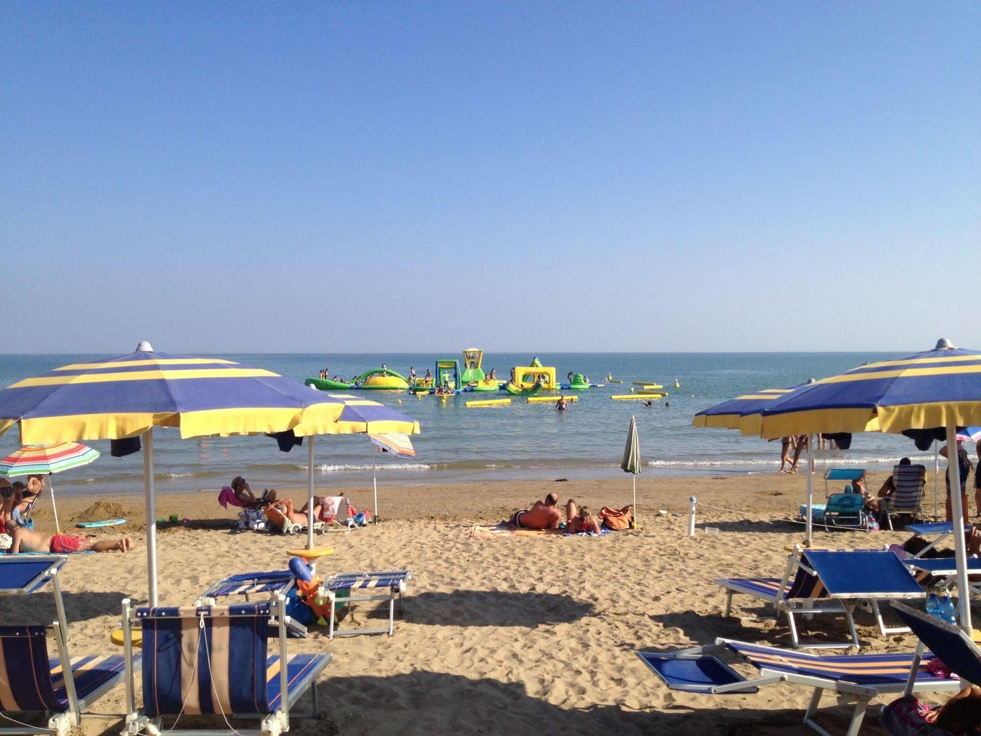 Camping Village Malibu Beach Lido di Jesolo Exterior photo